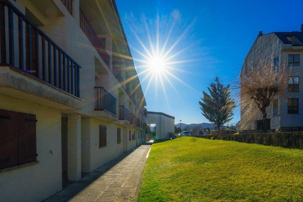 El Ventanal De Collarada Daire Villanúa Dış mekan fotoğraf
